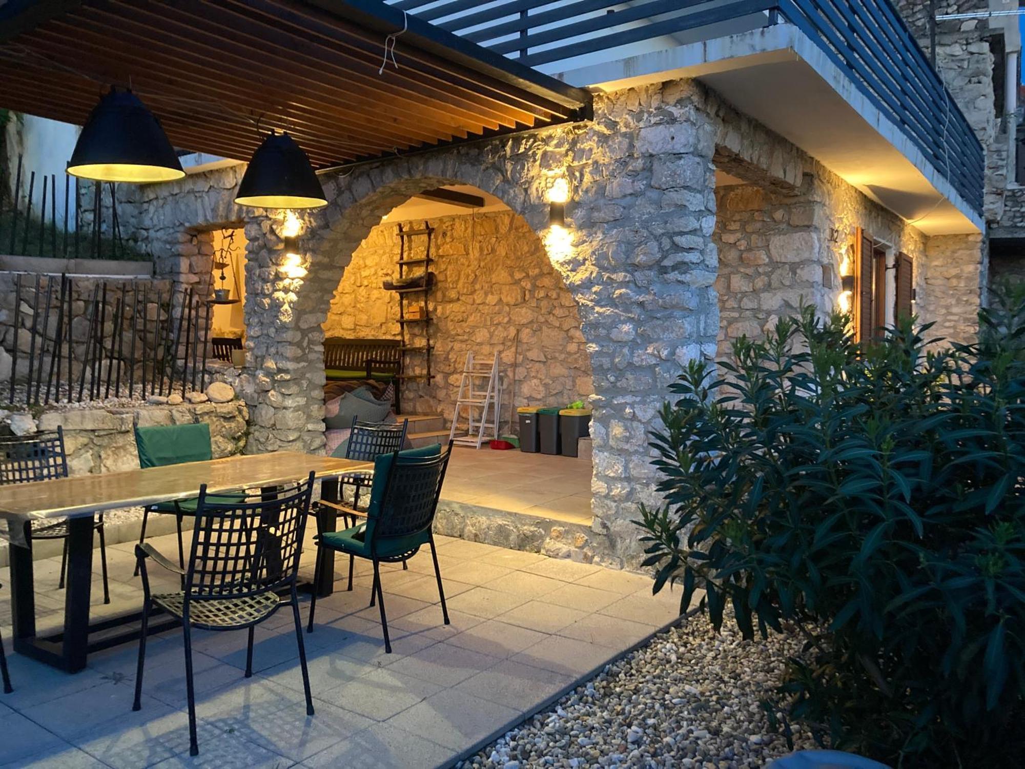 Kuca Za Odmor Baya Villa Stara Baska Bagian luar foto